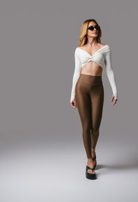 Cropped Gloss
